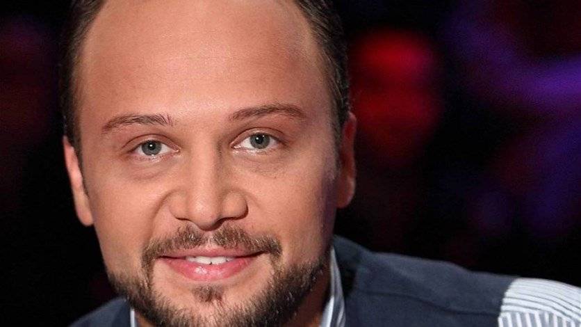 مكسيم خليل يردّ على منتقديه..!