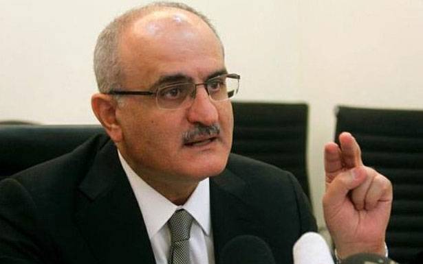 وزير الماليّة : لا زيادة على البنزين