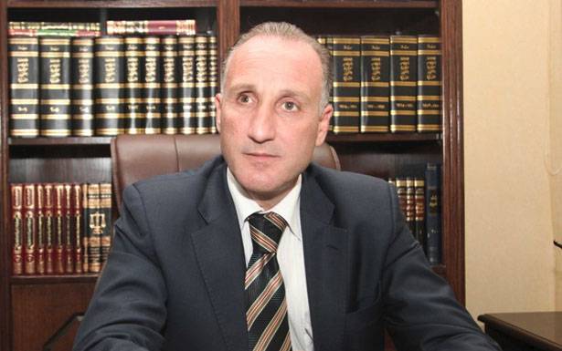 الأسعد: وضع الاقتصاد خطير