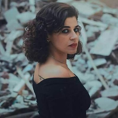 ممثلة مصرية تشمت بسجن لمجرد.. "عقبال باقي المتحرشين"!!