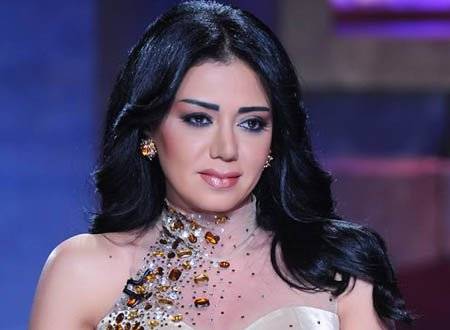 بالصورة-رانيا يوسف تهدد متابعيها!!!