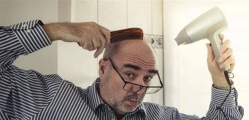 وداعا للصلع.. مادة عطرية تعيد الحياة إلى الشعر