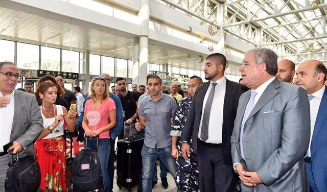 المشنوق من المطار: لا كيدية بين رؤساء أجهزة الأمن