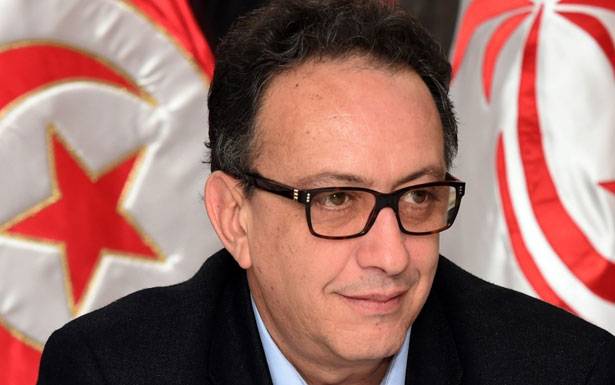 حافظ السبسي.. نجـــل الرئيـــــس الذي أربـــــك الوضع العام في تونـــــس