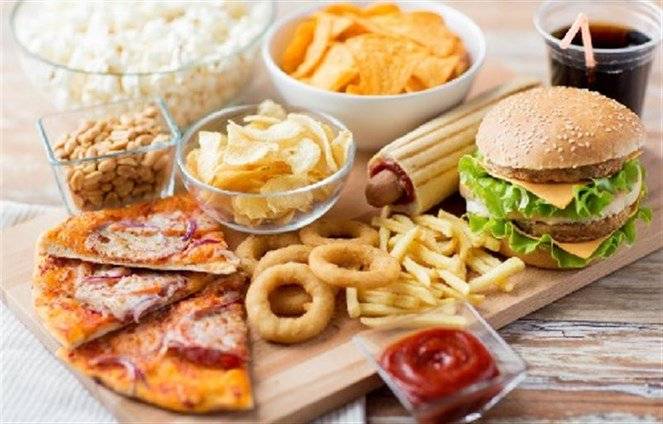 تجنّب هذه الأطعمة.. لهذا السبب الخطير!