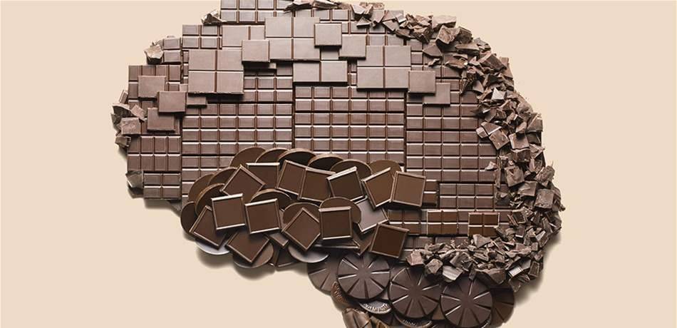 بينها الشوكولا.. أطعمة تمنع "تدهور" الدماغ