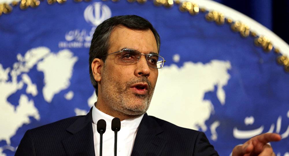 أنصاري يلتقي وفد الحوثيين في طهران