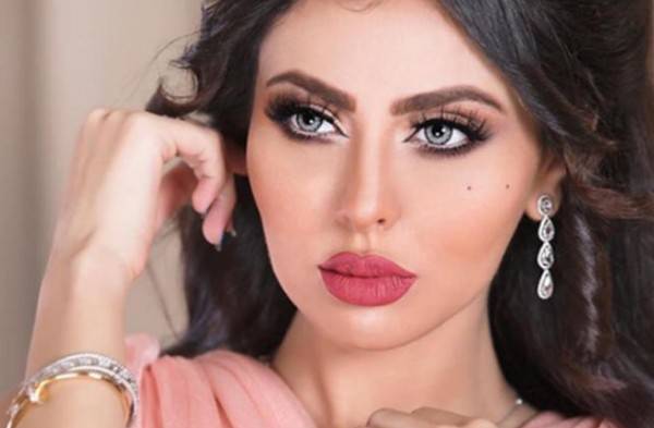 بالفيديو - مريم حسين و ابنتها في القاهرة