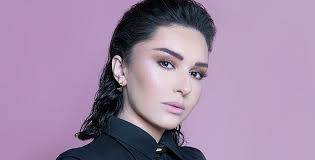 سلطان الطرب يبدي دعمه لفنانة سورية!