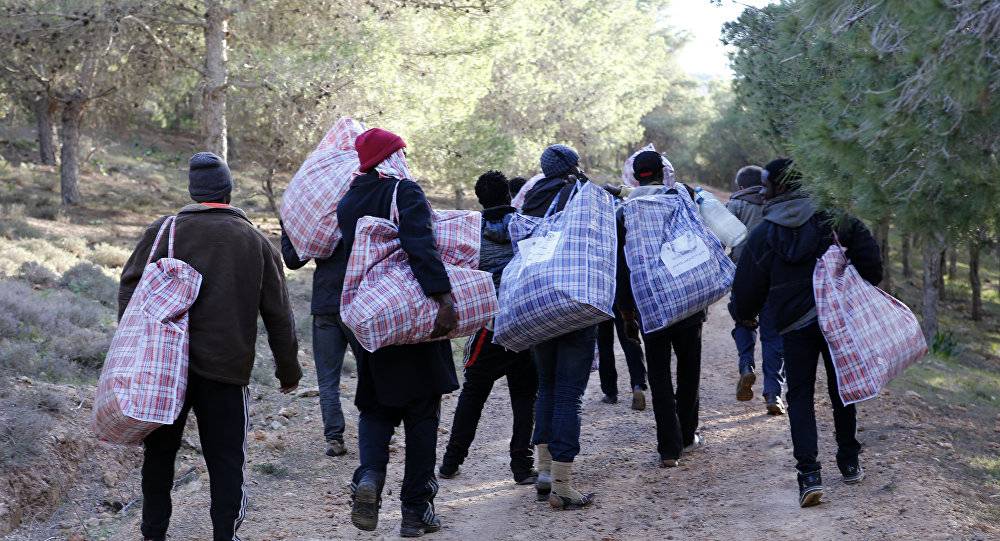 جهود للإفراج عن 22 يمنياً حاولوا التسلل إلى أوروبا