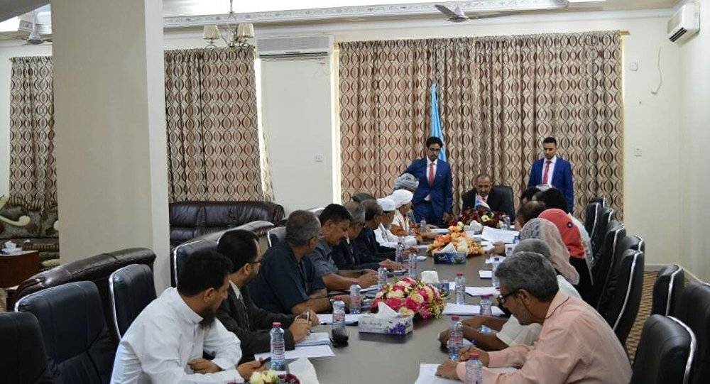 اليمن... "الانتقالي" يعلن التمرد على حكومة هادي ويدعو للتظاهر