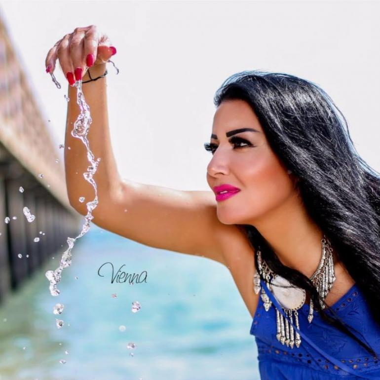 ​هل تعمدت سمية الخشاب تقليد غادة عادل ؟؟؟