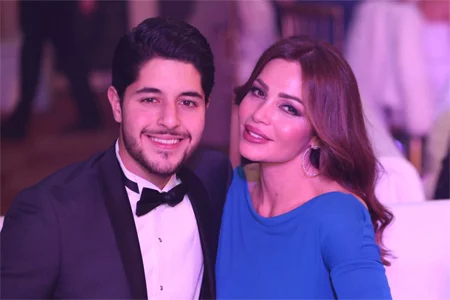 ​خالد علامة يغار على والدته !!!