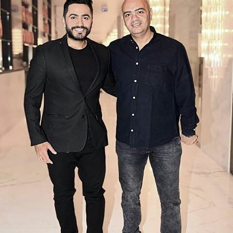 ​تامر حسني لأخوه "يا اللي علمتني كل حاجه حلوه يا اطيب خلق الله"