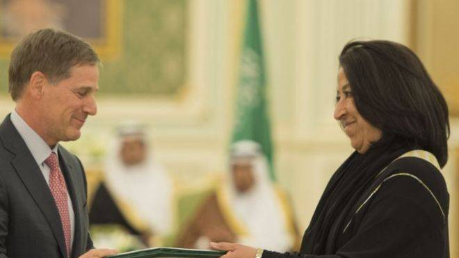 خبر نوعي وصادم حول دور لمرأة سعودية هامة فمن هي اول رئيسة بنك كبير في السعودية