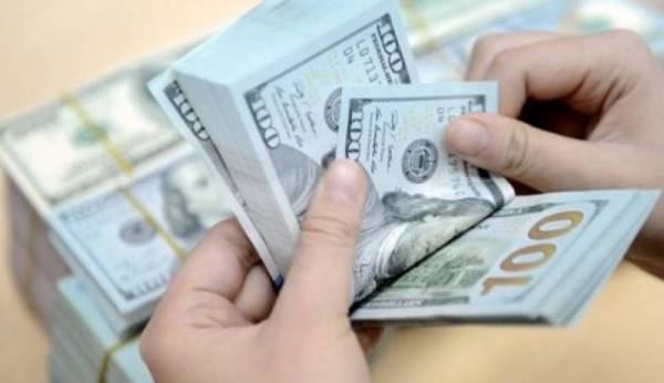 الدولار يتجه لأعلى مستوى في 10 أسابيع