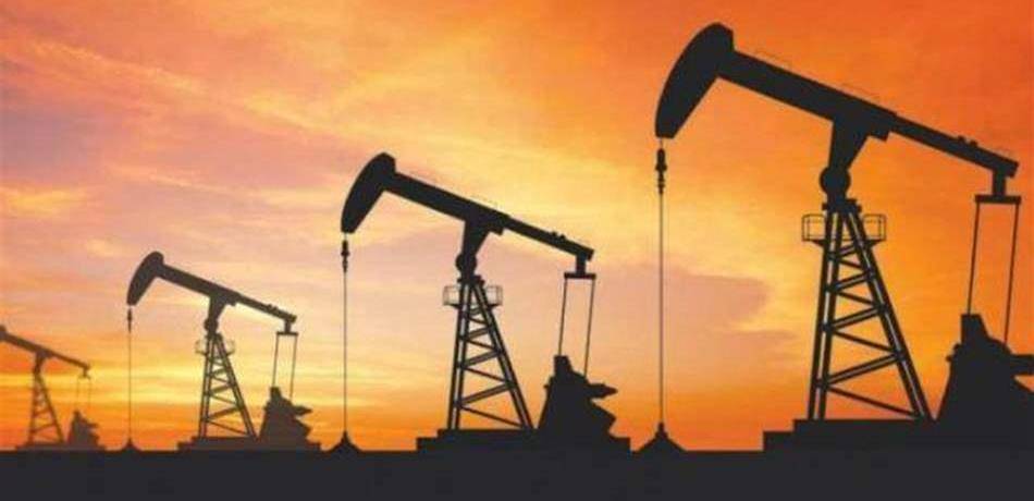 أسعار النفط تنهي الأسبوع على مكاسب