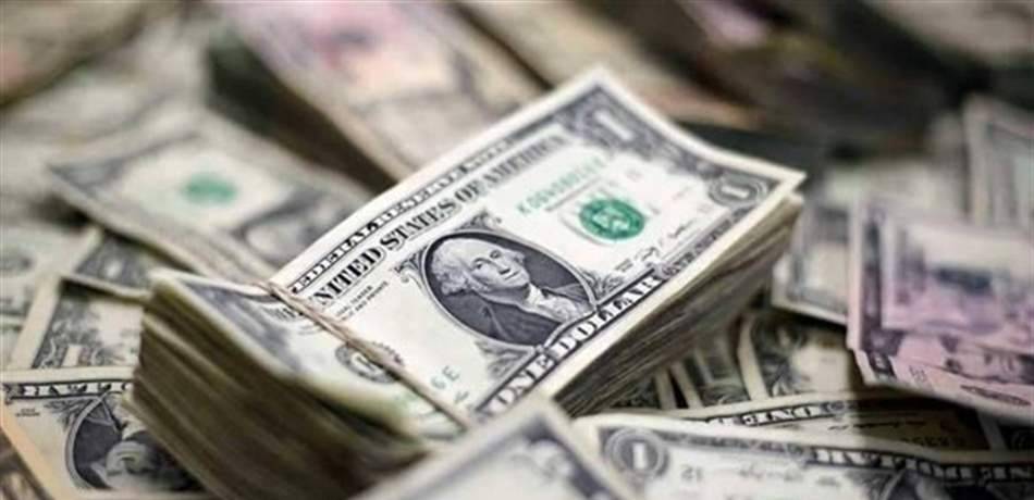 الدولار يواصل مكاسبه بعد صعوده لأسبوعين