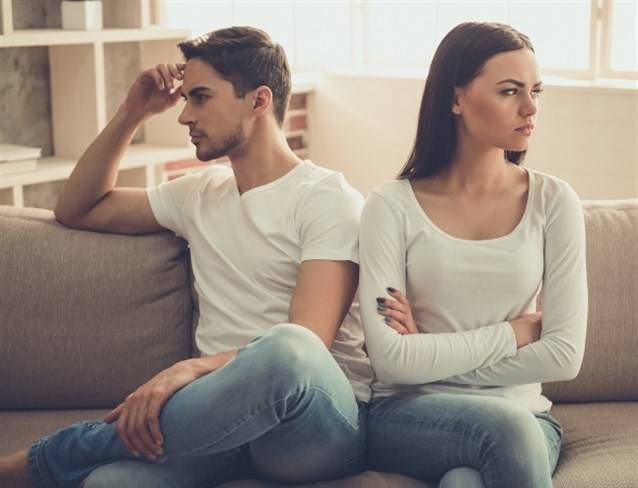 كيف يتعامل الزوجان مع اختلاف الآراء للحدّ من المشاكل؟
