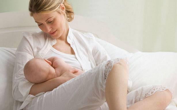 أهميّة الرضاعة الطبيعيّة للأم والـــطفــــل