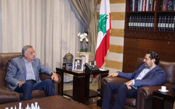 الحريري بحث مع رؤساء الحكومات السابقين تشكيل الحكومة

أرسلان أكد استعداده للقاء جنبلاط

الرياشي: نشهد الولادة خلال أيام أو أكثر