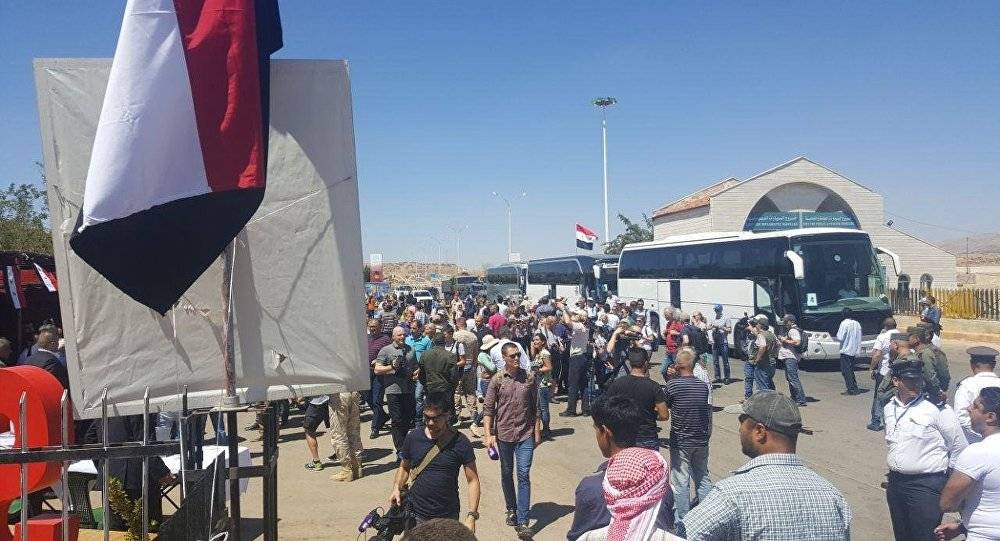 وصول دفعات جديدة من المهجرين السوريين من لبنان