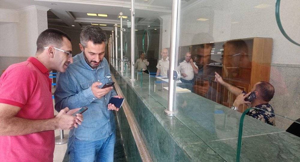 فيديو... أول أردني انتظر الليل ليعبر إلى سوريا: "على الشام فورا دون توقف"