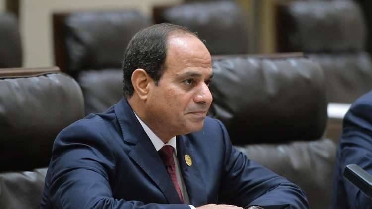 السيسي يبدأ أول لقاءاته الرسمية في مقر استضافته في موسكو