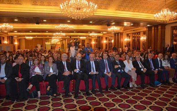 في الاحتفال بيوم الاغذية العالمي

زعيتر : للبنان ميزات تفاضلية وتنافسية

في التكنولوجيا والسياحة والصناعة والزراعة