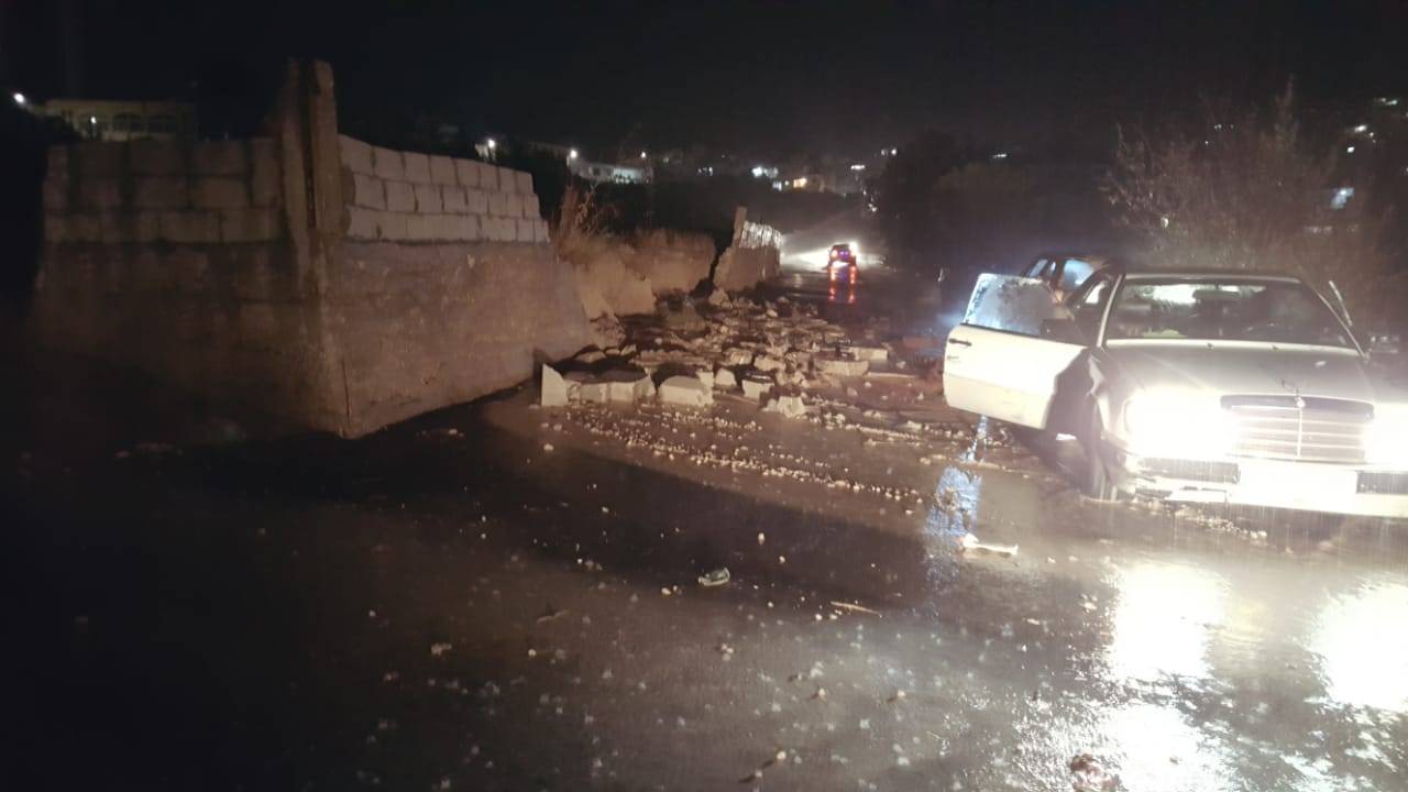 سيول جارفة في بلدة النبي شيت تسببت بأضرار كبيرة