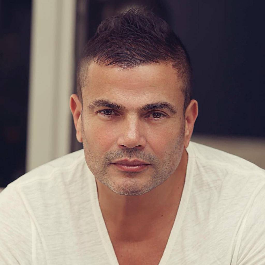 بهاء الدين محمد يهاجم عمرو دياب والسبب؟