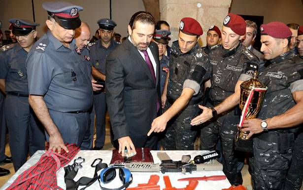 تفقد معرض سريّة حرس رئاسة الحكومة

الحريري عرض مع خليل وفنيانوس

مُستجدات تشكيل الحكومة