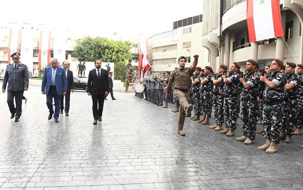 قوى الامن أحيت ذكرى

استشهاد وسام الحسن
