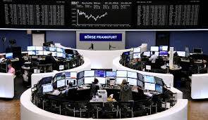 أسهم أوروبا تهبط لأدنى مستوياتها في نحو عامين