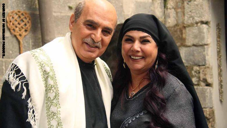 بالفيديو۔۔۔ "أم عصام" و"أبو عصام" في أجمل مشهد جمعهما في "باب الحارة"