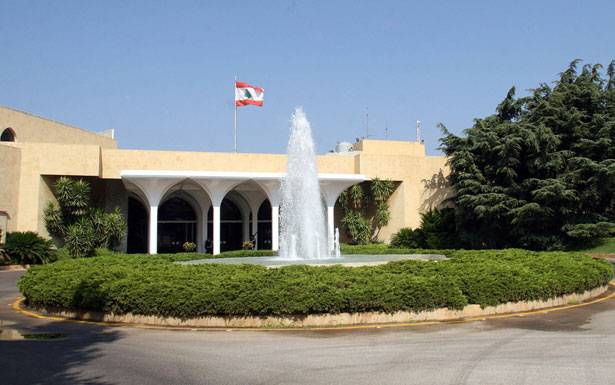 مصادر مطلعة على اجواء بعبدا

الحريري يرفض اي تنازل لسنّة المعارضة