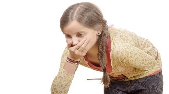 القيء.. متى يستلزم استشارة الطبيب؟