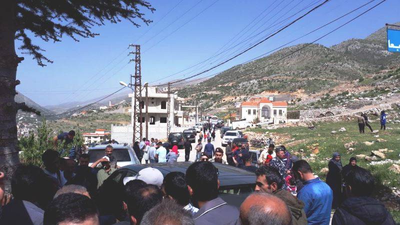 تجمع عشرات النازحين في شبعا تمهيدا للعودة