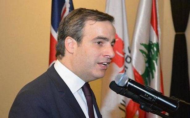 معوض التقى

السفير الأرجنتيني