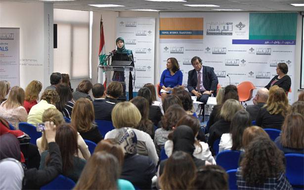 فوشيه : فرنسا تعتزم تجديد الترتيب الإداري

عز الدين : البلد بحاجة الى حكومة

تعلن حالة الطوارىء الوطنيّة