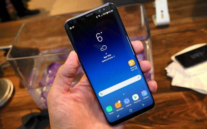 إحذر: هواتف Samsung ترسل صورًا شخصية بشكل عشوائي!