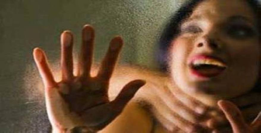 حاول خنق زوجته في ديك المحدي و هذا ما حصل