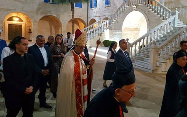 الراعي من المطار : آن الأوان ليُصبح عندنا حكومة
فرنجيّة أبلغني بأن اللقاء مع جعجع سيكون في بكركي