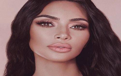 نجمة تركيّة تشبه كيم كارداشيان!
