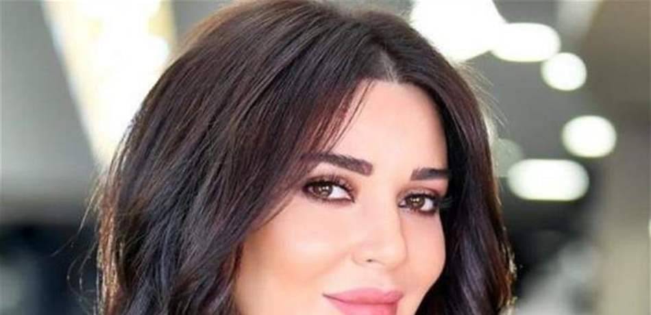 فيديو لعائلة سيرين عبد النور من غرفة النوم.. حبٌّ وحنان واشتياق