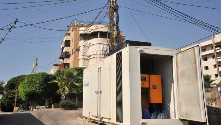 مراقبو حماية المستهلك وعناصر من أمن الدولة يتفقدون المولدات المخالفة في الشويفات
