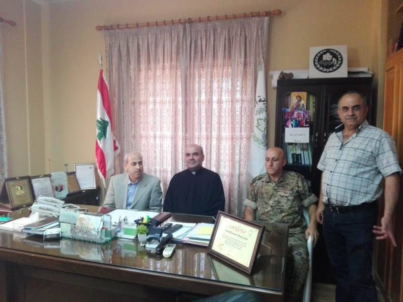 خير تفقد احياء المية ومية للاطلاع على اضرار الاحداث الاخيرة