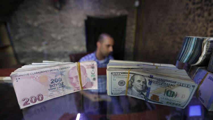 الليرة التركية تقفز أمام الدولار لأعلى مستوى لها في 3 أشهر