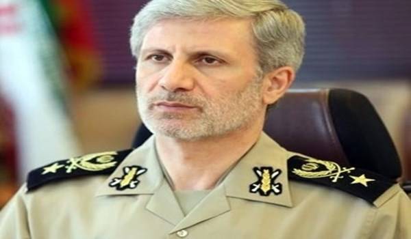 وزير الدفاع الايراني: تصنيع مقاتلة محلية مثال لتحطيم قيود الحظر الاميركي