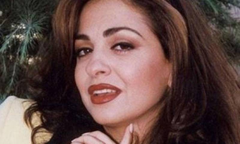 رحلت بعد "زمن القداسة"... كيف ودّع النجوم "أميرة الشاشة"؟